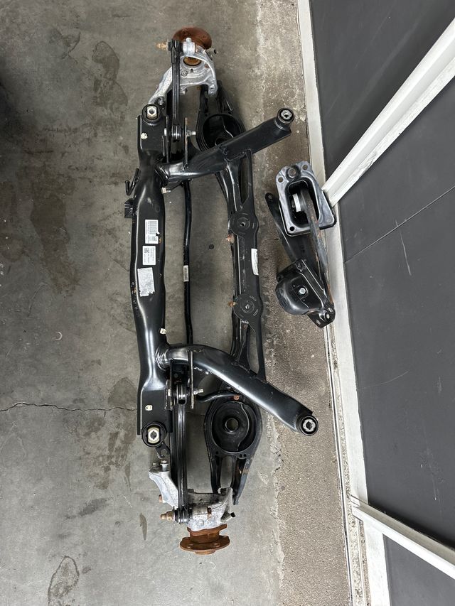 puente trasero golf R r300    completo buen estado