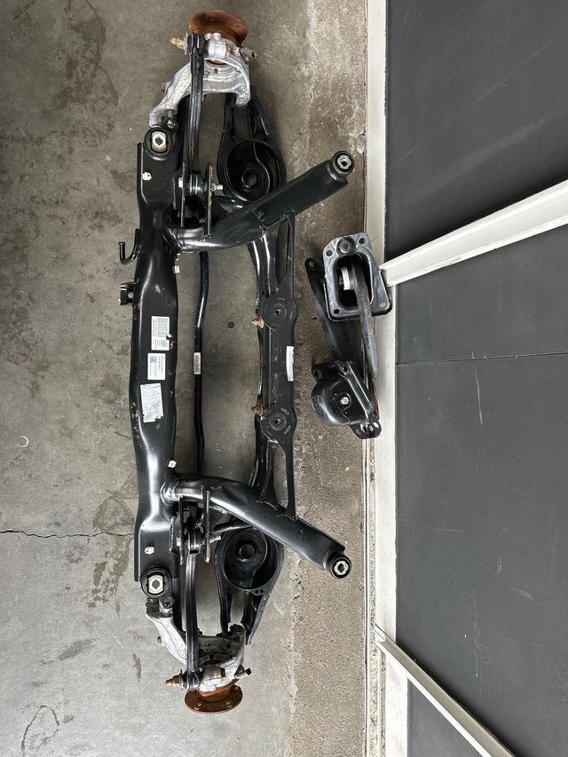 puente trasero golf R r300    completo buen estado