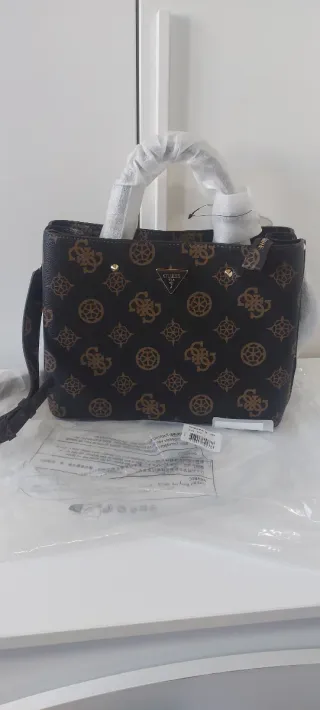 Borsa Guess marrone e oro