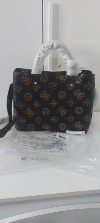 Borsa Guess marrone e oro