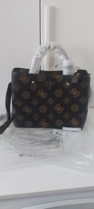 Borsa Guess marrone e oro