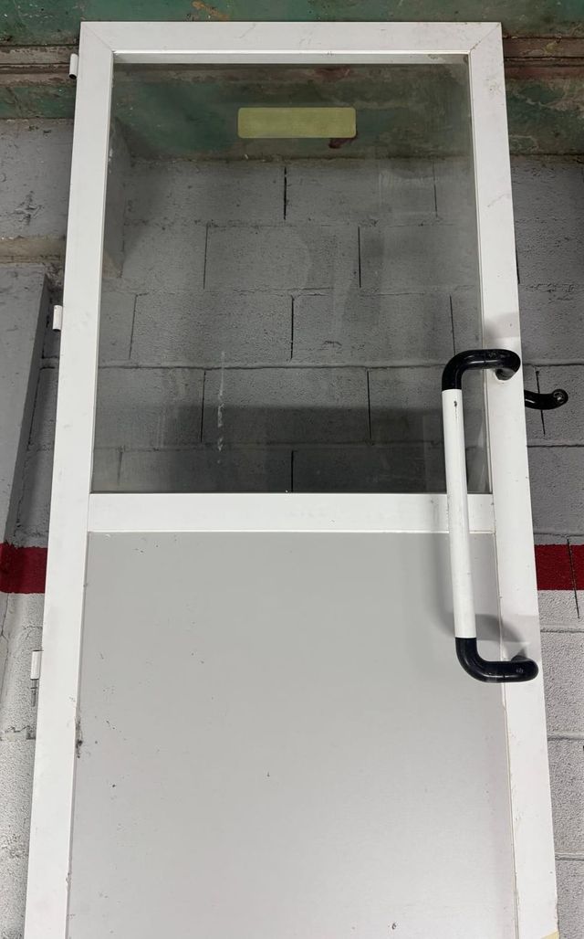 2 Puertas Aluminio Lacado