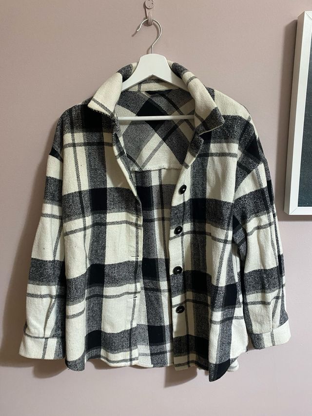 Chaqueta cuadros blanco y negro