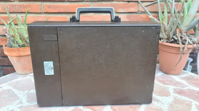 Proyector Aéreo 3M 2000 Portátil