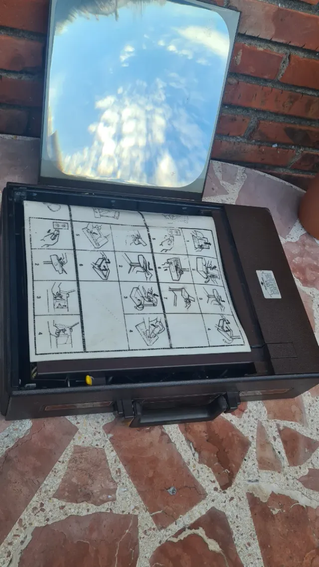 Proyector Aéreo 3M 2000 Portátil