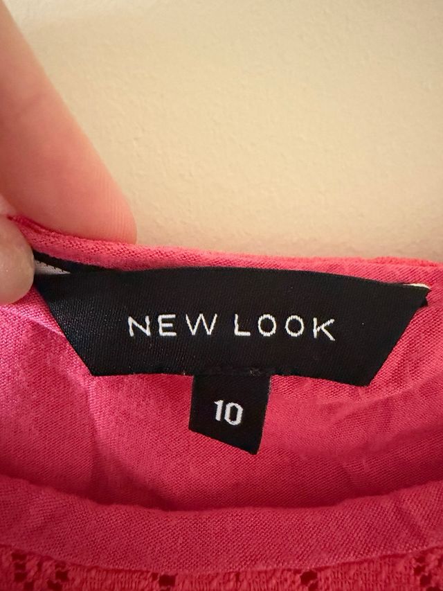 Camiseta corta encaje rosa