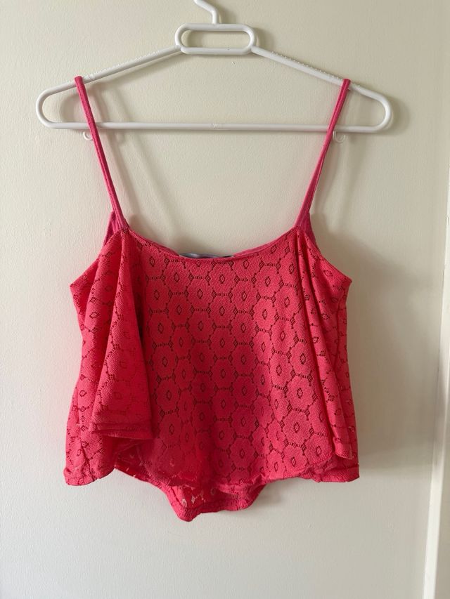 Camiseta corta encaje rosa