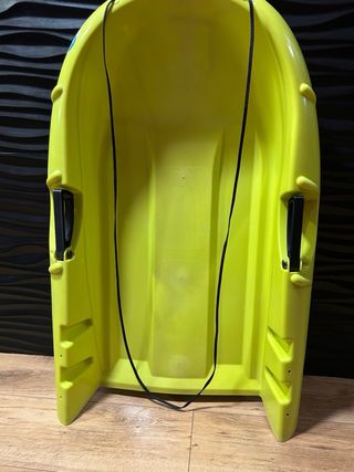 Trineo para niños amarillo