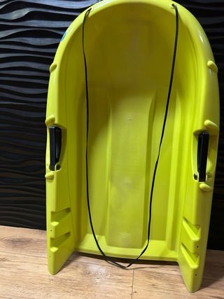 Trineo para niños amarillo