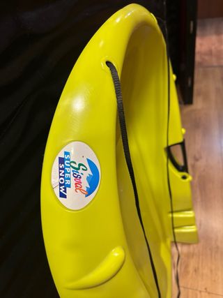 Trineo para niños amarillo