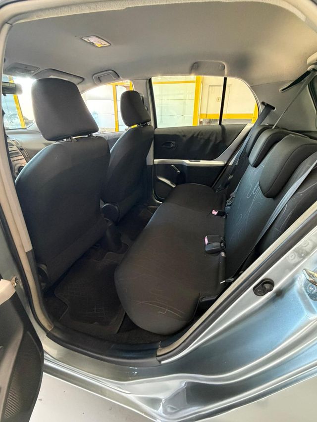 TOYOTA YARIS PEGATINA C 165.000KM