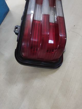 Piloto trasero Dcho. Mercedes W123