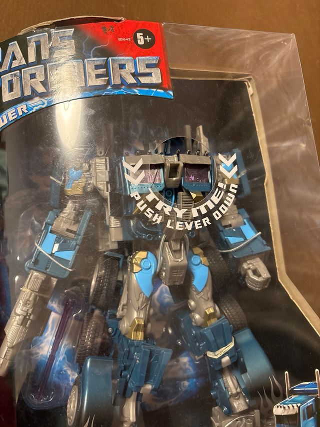 Transformers Nightwatch Optimus Prime,del año 2007