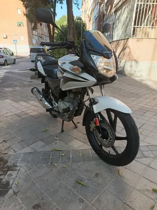 Honda CBF 125 - Buen estado