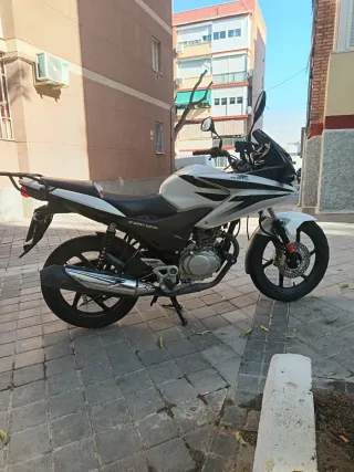 Honda CBF 125 - Buen estado