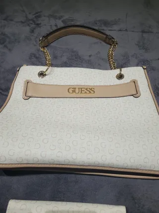 Bolso Guess Beige y Blanco y cartera a juego