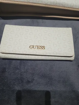 Bolso Guess Beige y Blanco y cartera a juego