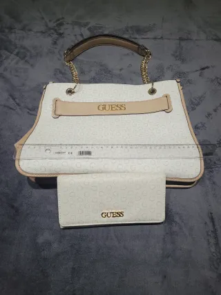 Bolso Guess Beige y Blanco y cartera a juego