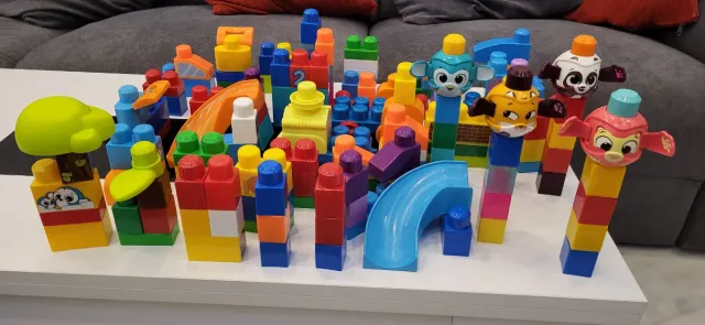 Set Mega Bloks apilables Animales de  148 Piezas