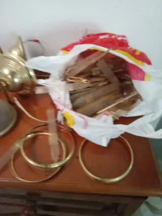 2 Applique in metallo dorato