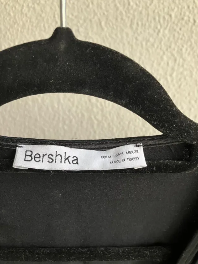 Top corto Bershka negro talla M