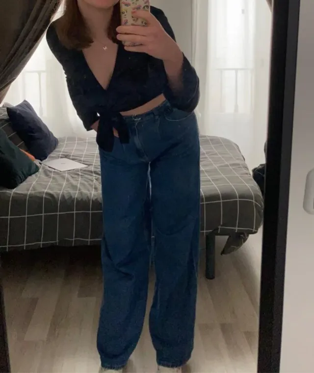 Top corto Bershka negro talla M