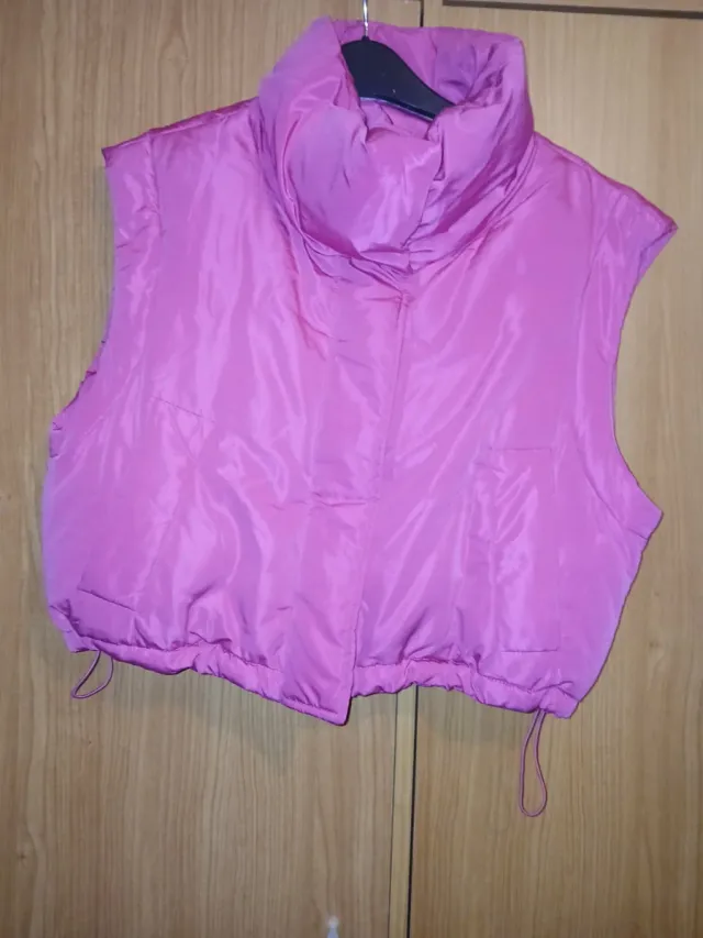 Chaleco acolchado fucsia