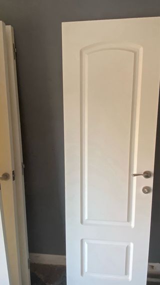 Puerta interior blanca con molduras 6 puertas