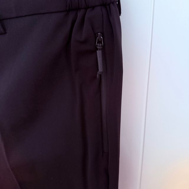Pantalones de vestir negros con cremallera