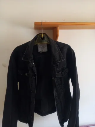 Cazadora vaquera negra hombre