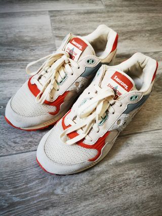 Zapatillas Saucony SHADOW 5000 premium 42,5 beige