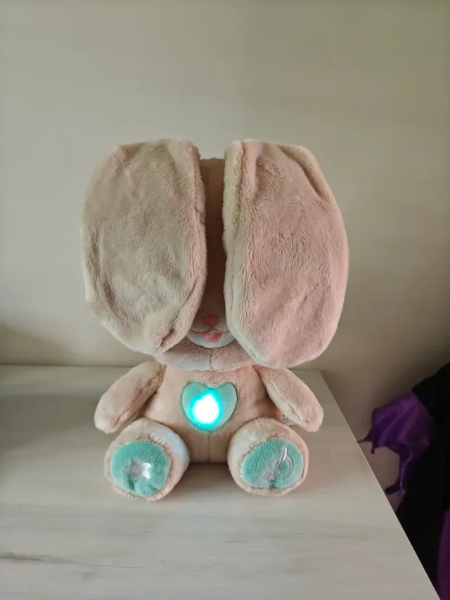 Conejo Peluche Peekapets Interactivo Luz Sonido