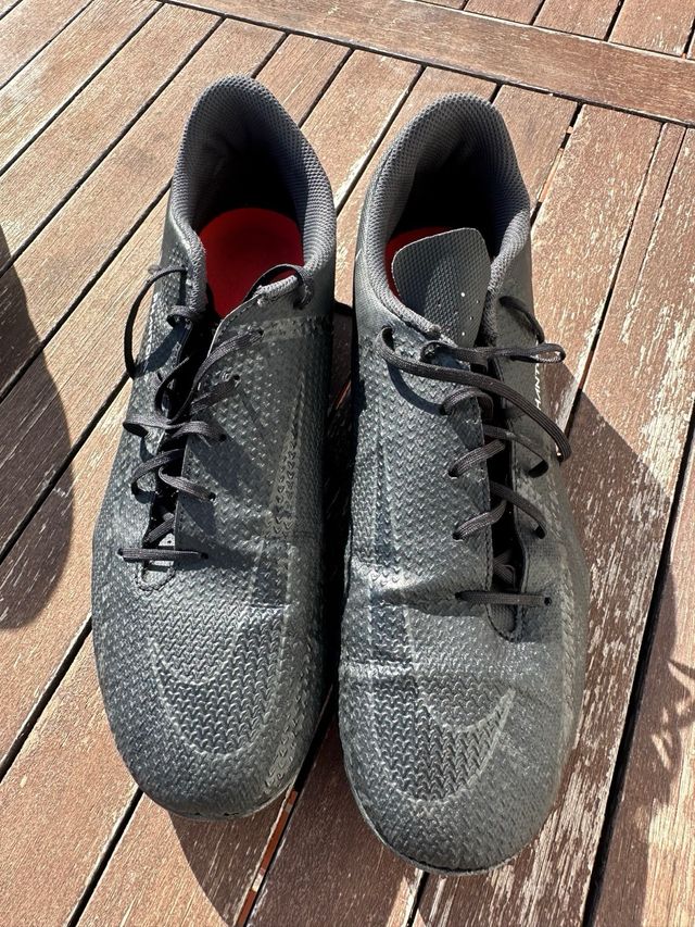 Botines Nike Phantom Negro/Rojo