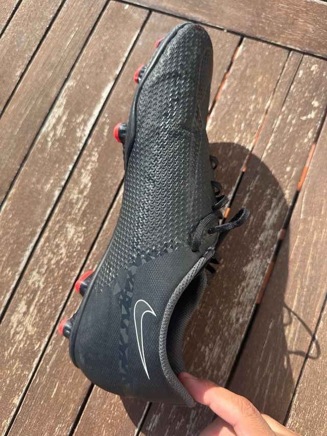 Botines Nike Phantom Negro/Rojo