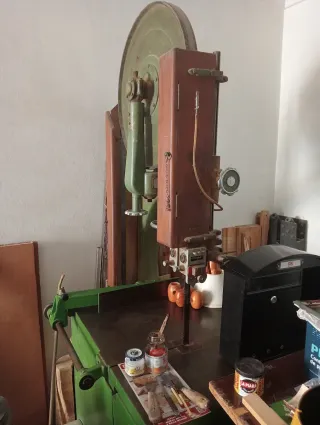 Sierra de cinta para carpintería