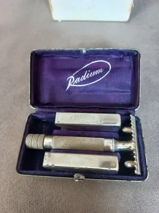 Vecchie rasoi Radium e Valet