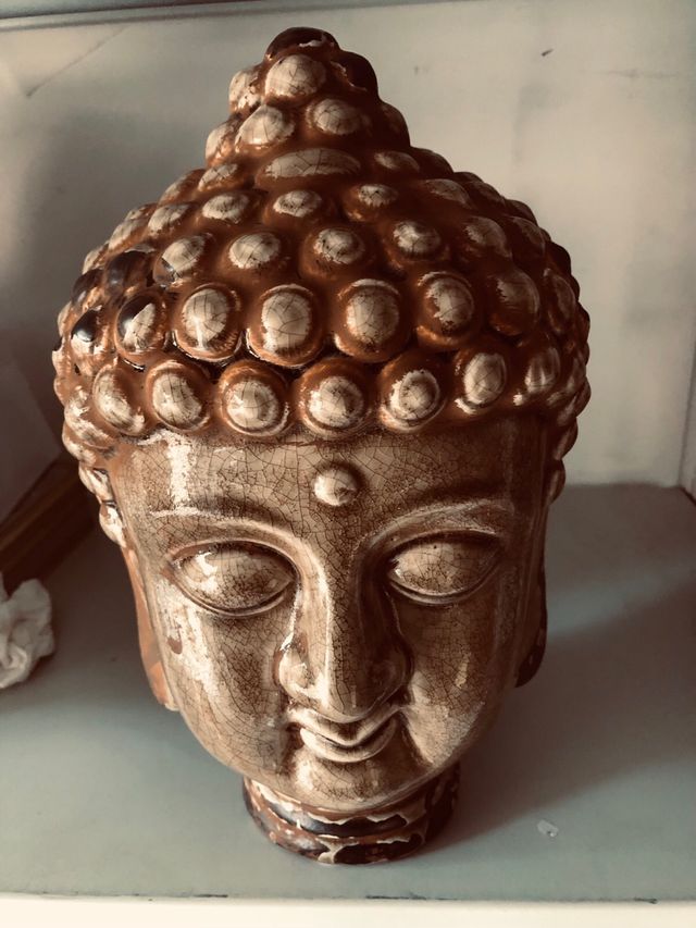 Testa di Buddha in ceramica