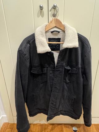 Chaqueta Hollister Negra Talla XL