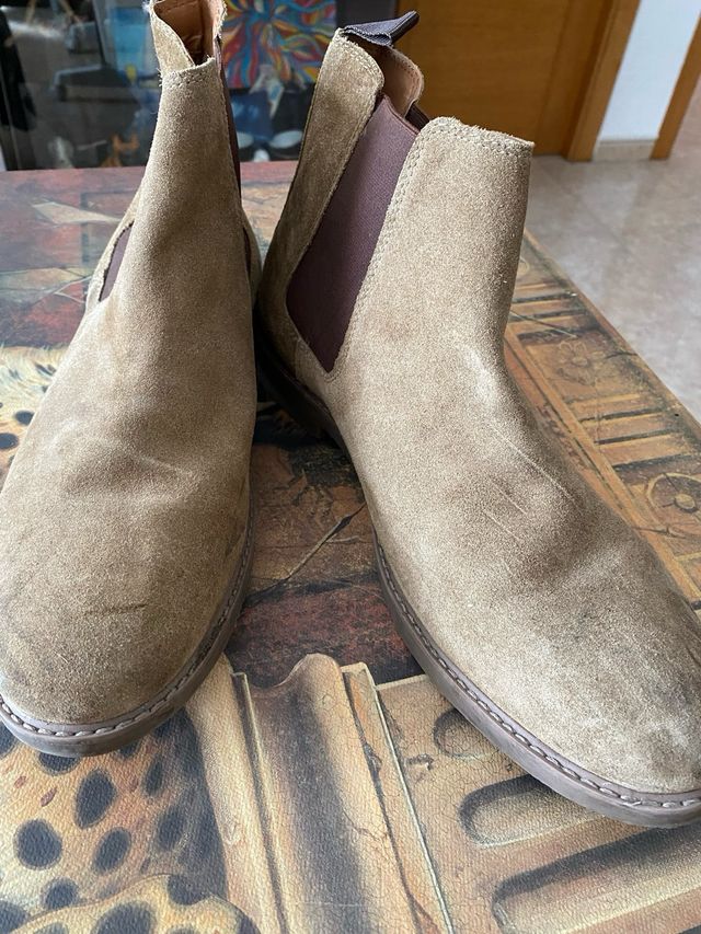 Botas de ante hombre beige y marrón