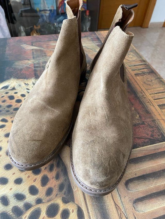 Botas de ante hombre beige y marrón