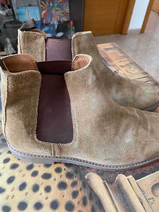 Botas de ante hombre beige y marrón