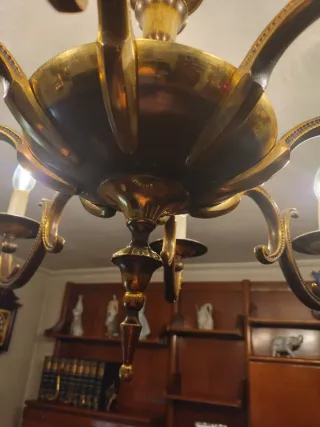 Lámpara de bronce clásica vintage