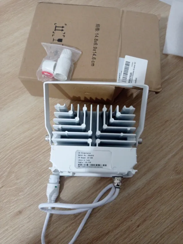 Iluminador CAMTRONICS IR23W 30m 120º