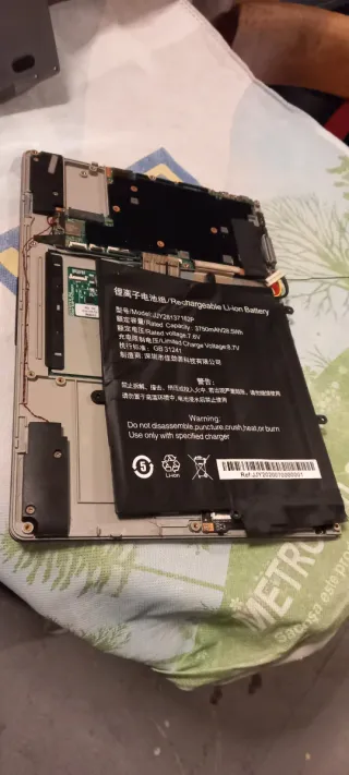 Portátil Teclast Piezas