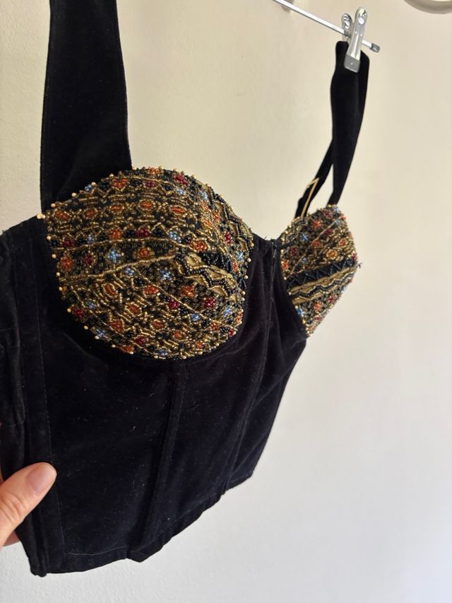 Body terciopelo con pedrería