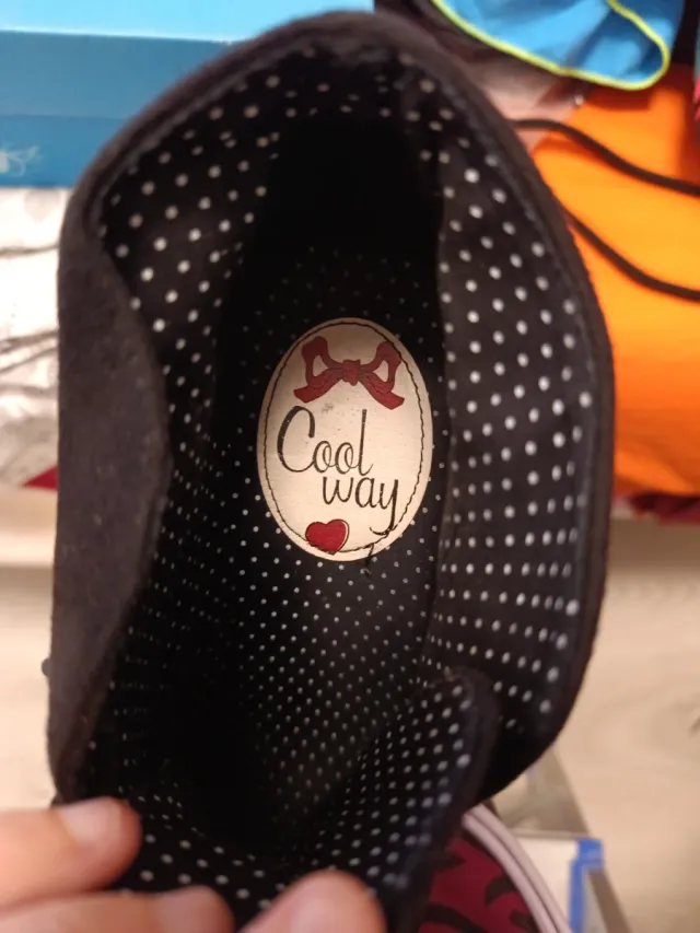 Botines de ante con cuña