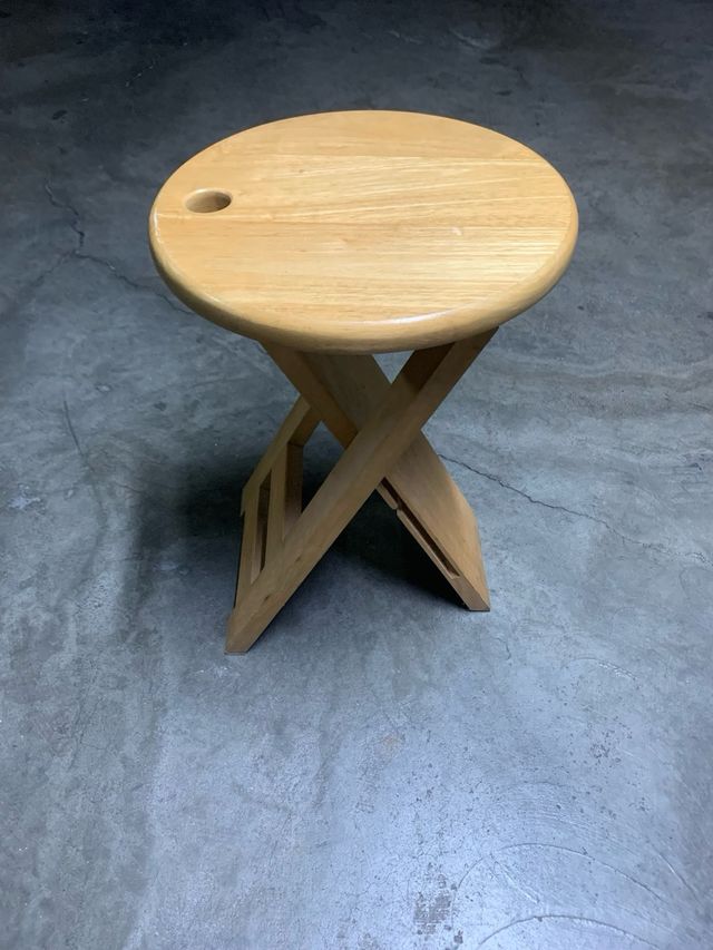 Taburete de madera plegable