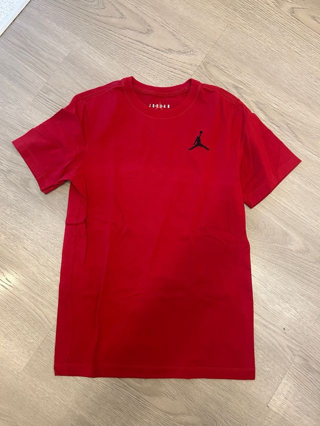 Camiseta Jordan Roja Unisex