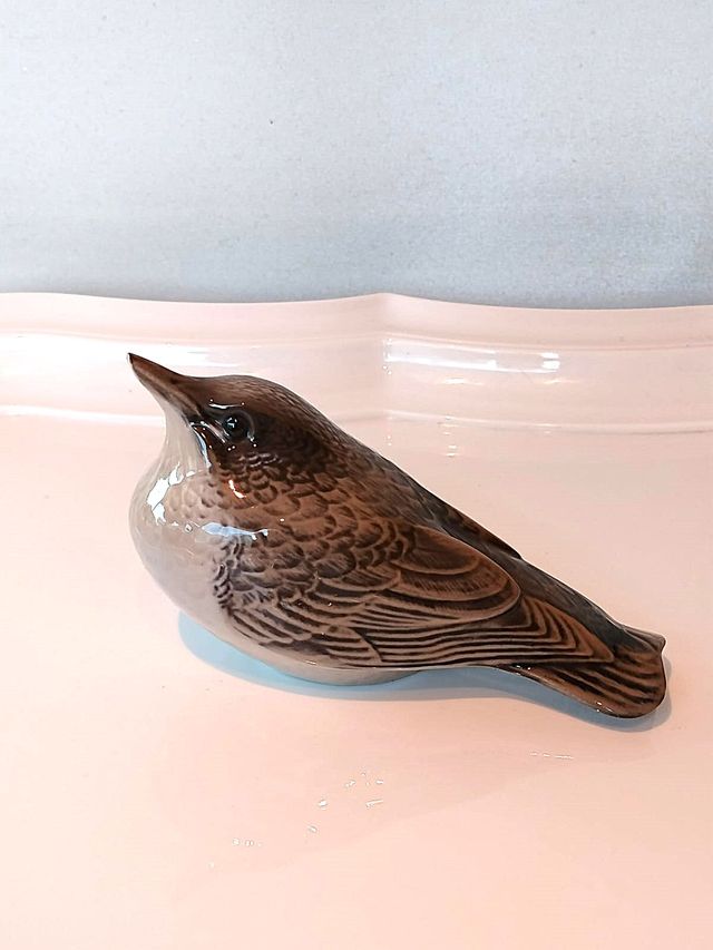 Figurina Royal Copenhagen Stornello numero 3270