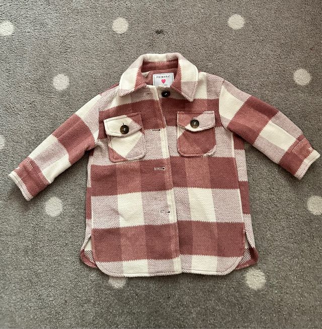 Abrigo cuadros niña Primark